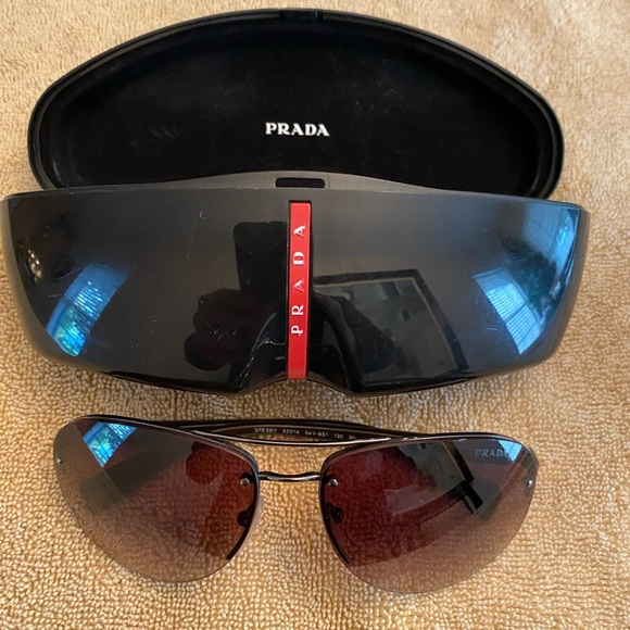 Prada sunglasses - Picture 1 of 5